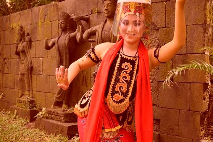Olivia, 29 — Escort in Banjar Tamansari, Indonesia