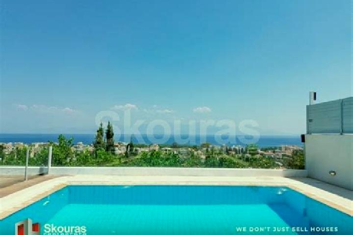 Olivia, 29 — Escort in Kariotika Karyas, Greece