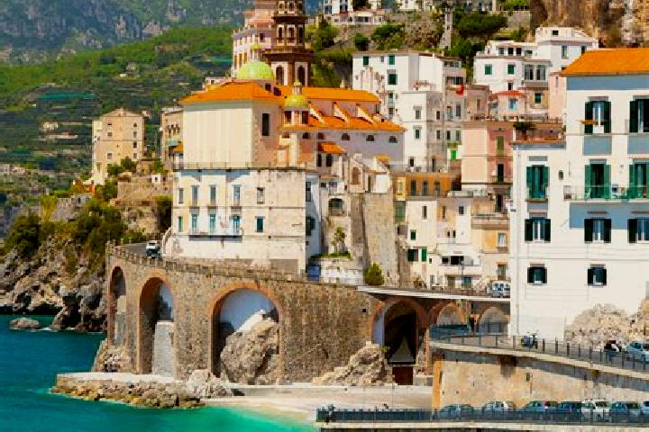 Olivia, 29 — Escort in Secli, Italy