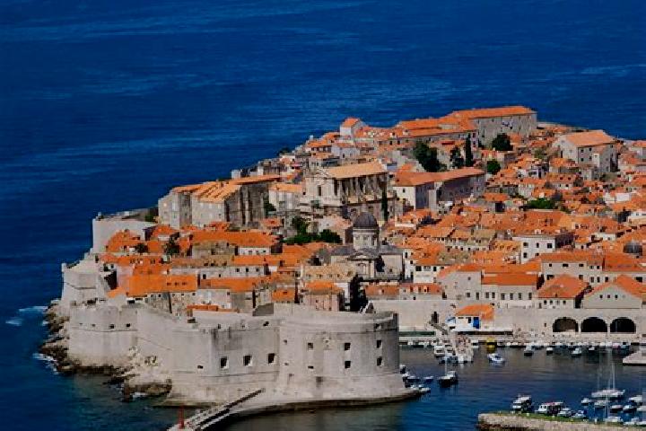 Olivia, 29 — Escort in Vela Luka, Croatia