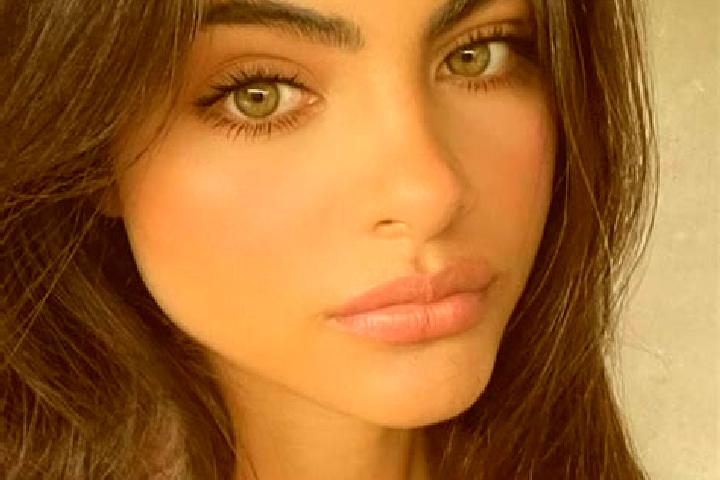 Olivia, 30, a brunette green-eyed indian companion based in Waedenswil / Untermosen-Fuhr. Offering Erotic Massage, Fetish, Tantra. Available for incall and o...