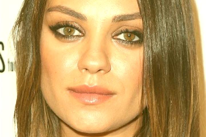 Olivia, 30, a brunette hazel-eyed indian companion based in Caissargues. Offering OWO, Couples, Fetish. Available for incall and outcall, day and evening dates.