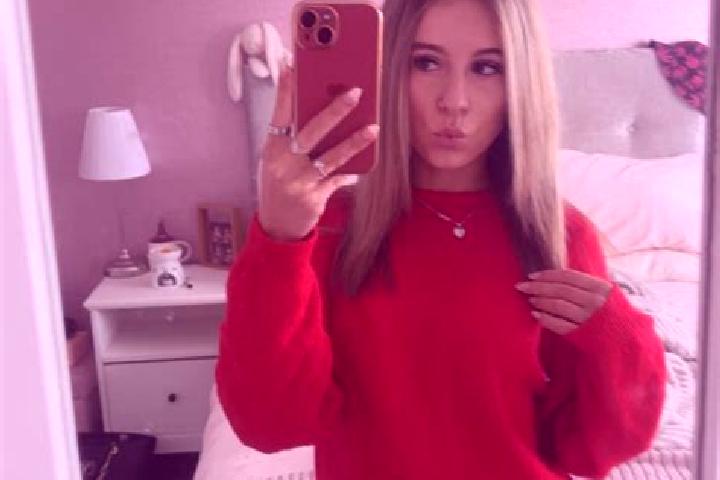 Olivia, 30 — Escort in Collon, Ireland