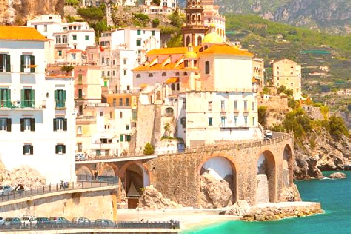 Olivia, 30 — Escort in Flussio, Italy