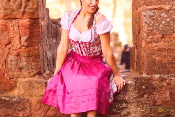 Olivia, 30 — Escort in Merzalben, Germany