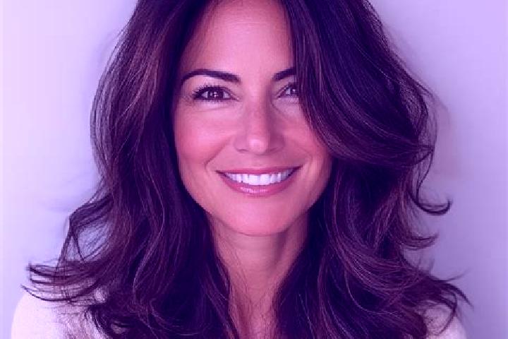 Olivia, 31, a brunette amber-eyed middle eastern companion based in San Cristobal. Offering Dinner Date, Travel Companion, Overnight, Duos. Available for inc...
