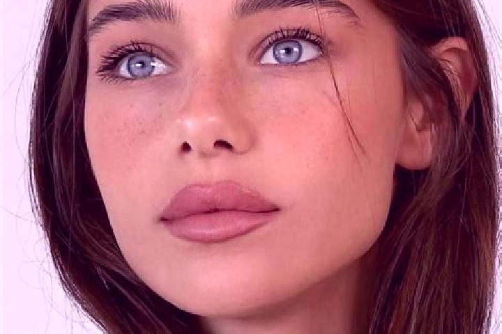 Olivia, 31, a brunette blue-eyed indian companion based in Novo Brdo. Offering CIM, GFE. Available for incall and outcall, overnight bookings available.