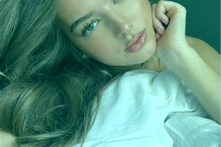 Olivia, 31, a brunette hazel-eyed latina companion based in El Recodo de San Jose Axalco. Offering Domination, Prostate Massage. Available for incall and out...