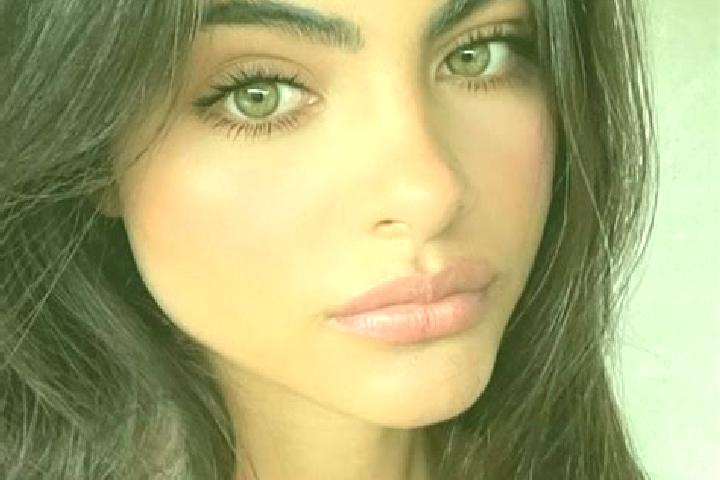 Olivia, 31, a dark blonde dark-eyed indian companion based in Pereybere. Offering BDSM, A-Level, OWO. Available for incall and outcall, day and evening dates.