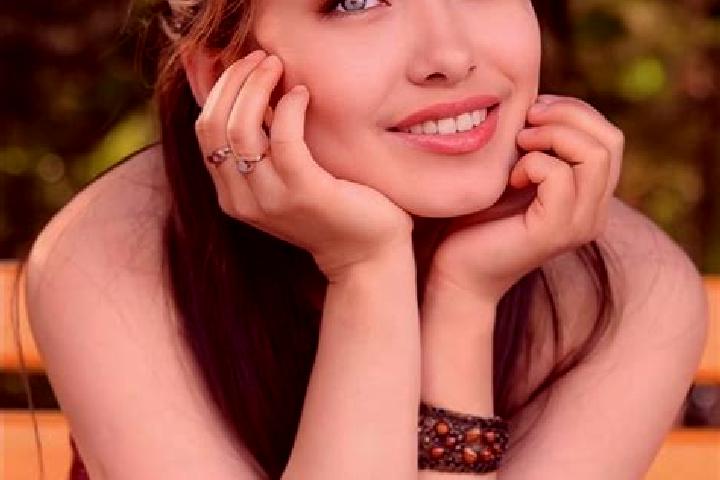 Olivia, 31, a red blue-eyed asian companion based in Cumayani. Offering Domination, Roleplay, 69, Tantra. Available for incall and outcall, overnight booking...