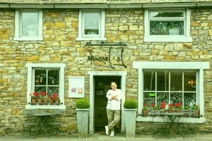 Olivia, 31 — Escort in Gisburn, United Kingdom