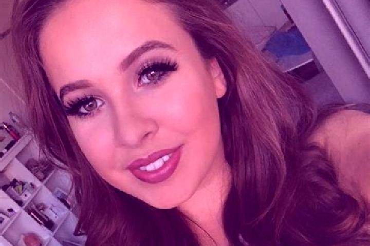 Olivia, 32, a auburn amber-eyed caribbean companion based in Ndakro. Offering Deep French Kissing, Overnight, Prostate Massage. Available for incall and outc...