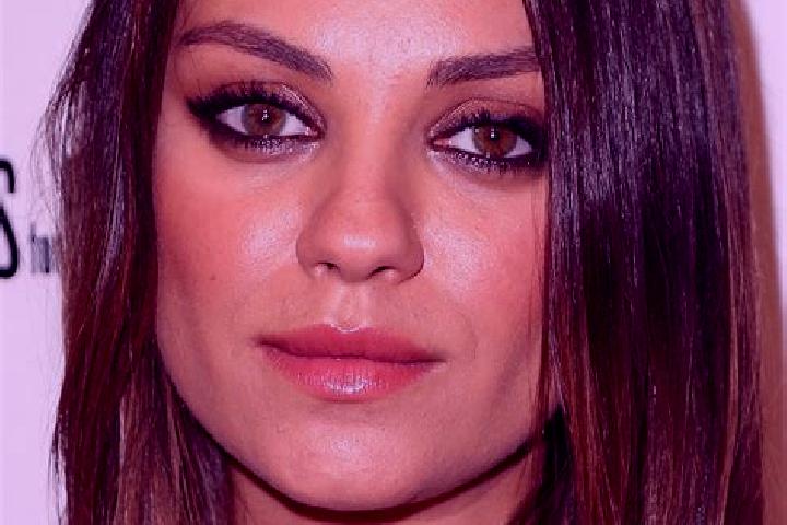 Olivia, 32, a auburn hazel-eyed middle eastern companion based in Pstruzi. Offering BDSM, Duos, CIM. Available for incall and outcall, day and evening dates.
