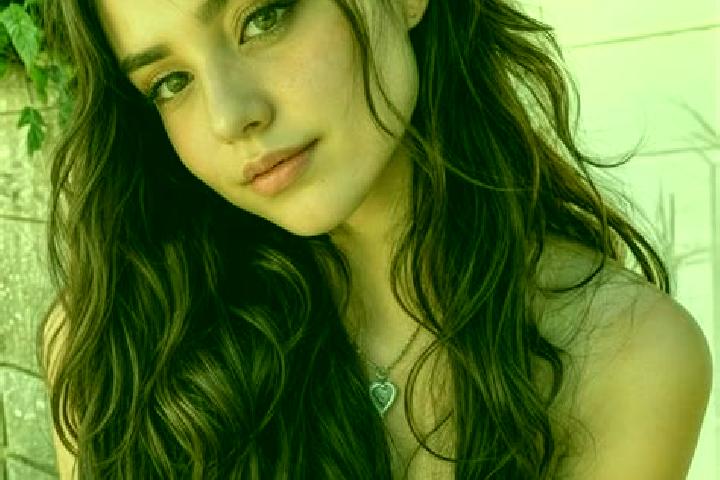 Olivia, 32, a auburn hazel-eyed middle eastern companion based in Ungersheim. Offering Party Girl, Overnight, BDSM, GFE. Available for incall and outcall, da...