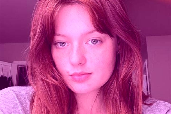 Olivia, 32, a red grey-eyed mixed companion based in Vir. Offering Domination, Dinner Date, Girlfriend Experience, BDSM. Available for incall and outcall, ov...