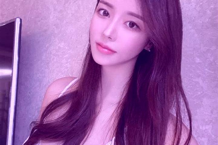 Olivia, 32 — Escort in Chehuyuan, China