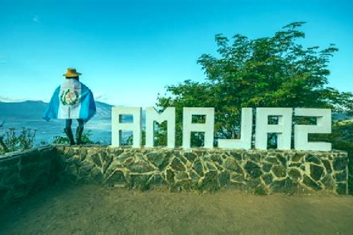 Olivia, 32 — Escort in Salama, Guatemala