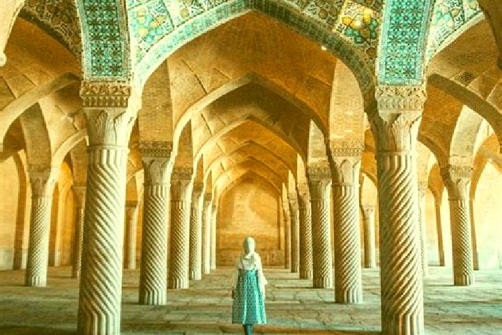Olivia, 32 — Escort in Shush, Iran