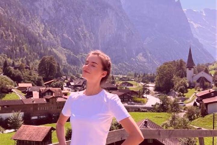 Olivia, 32 — Escort in Trullikon, Switzerland