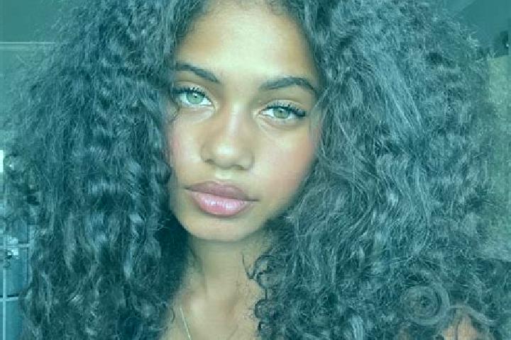 Olivia, 33, a black dark-eyed ebony companion based in Laatzen. Offering Couples, GFE, Massage. Available for incall and outcall, overnight bookings available.