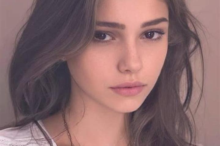 Olivia, 33, a chestnut grey-eyed slavic companion based in Alangulam. Offering GFE, Striptease, 69. Available for incall and outcall, overnight bookings avai...