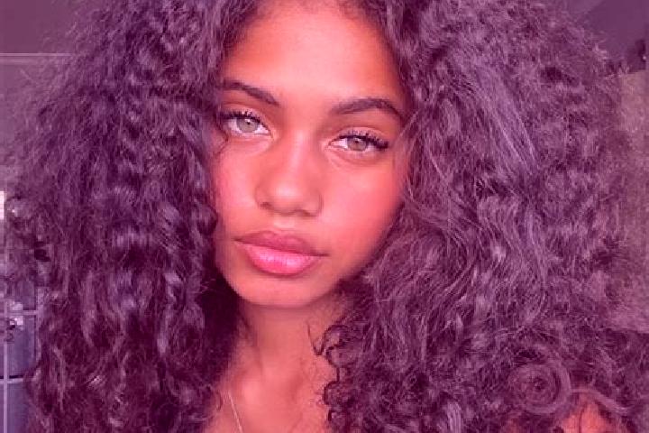 Olivia, 33, a red blue-eyed ebony companion based in Surrey. Offering Overnight, Erotic Massage, Fetish, Girlfriend Experience. Available for incall and outc...