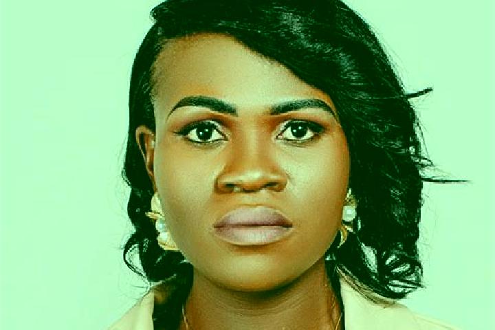Olivia, 33 — Escort in Cambundi, Angola