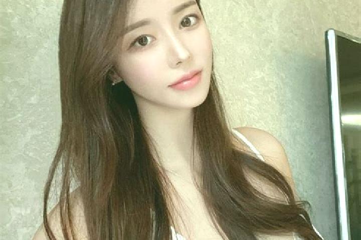 Olivia, 33 — Escort in Karakabak, China