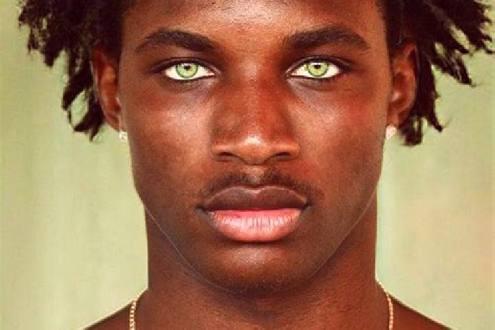 Olivia, 34, a black green-eyed mixed companion based in Gunungsulah. Offering Domination, Party Girl, BDSM. Available for incall and outcall, overnight booki...