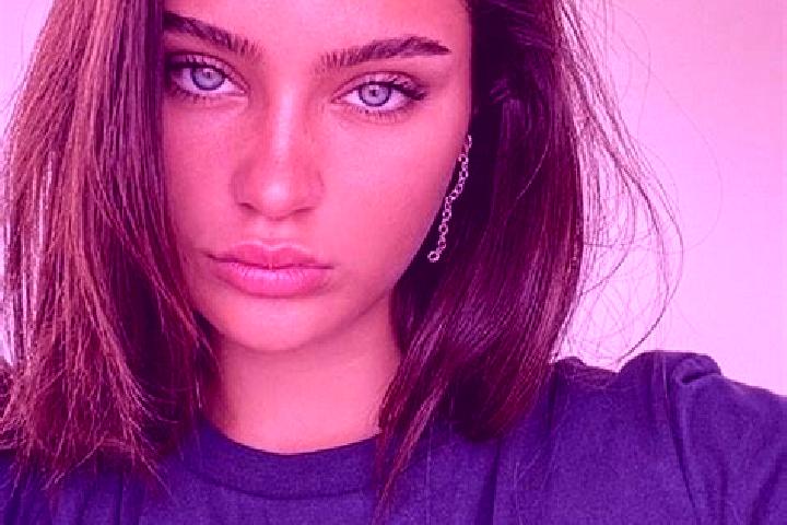 Olivia, 34, a brunette blue-eyed indian companion based in Ubrub. Offering Domination, Erotic Massage, Duos. Available for incall and outcall, day and evenin...