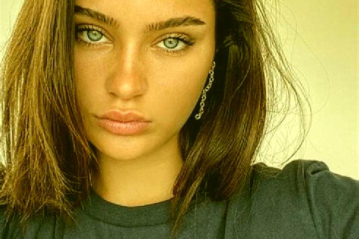 Olivia, 34, a brunette dark-eyed mixed companion based in Sampiran. Offering Domination, A-Level, Deep French Kissing, Erotic Massage, Party Girl. Available ...