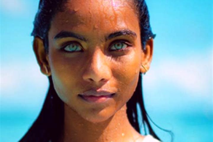 Olivia, 34, a red blue-eyed indian companion based in Surberg. Offering Massage, Overnight, Striptease, Tantra. Available for incall and outcall, day and eve...