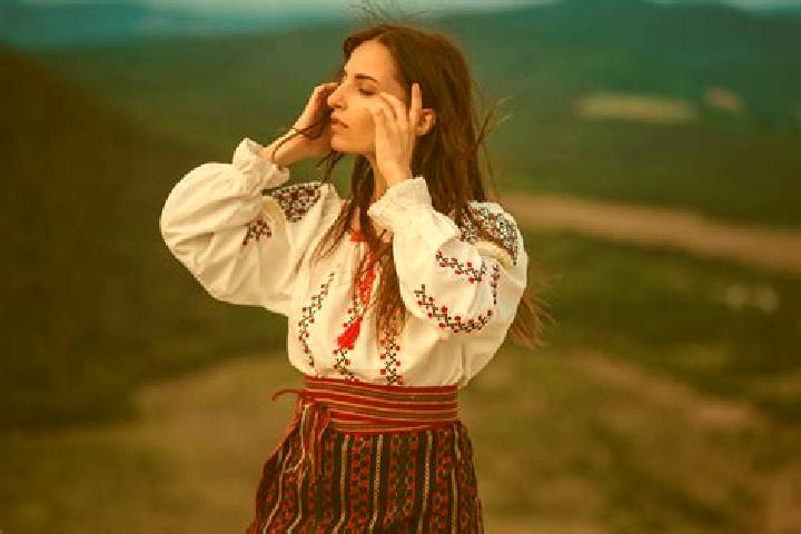 Olivia, 34 — Escort in Cotofenii din Fata, Romania