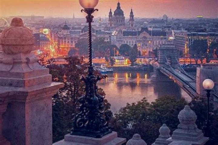Olivia, 34 — Escort in Monostorpalyi, Hungary