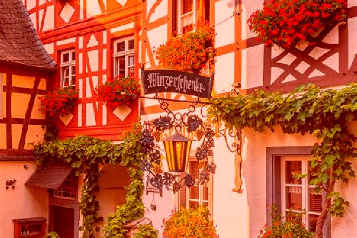 Olivia, 34 — Escort in Neuengonna, Germany
