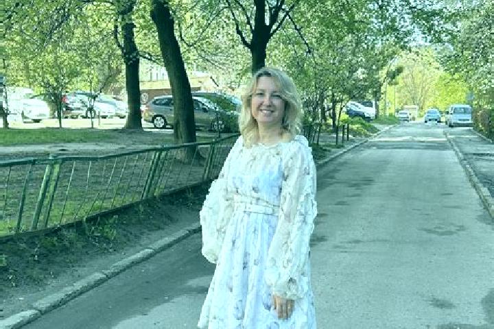 Olivia, 34 — Escort in Pustomyty, Ukraine