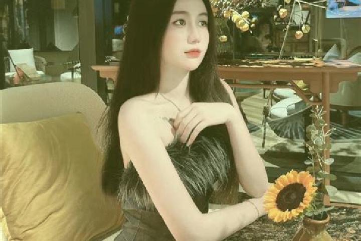 Olivia, 34 — Escort in Qiuxi, China