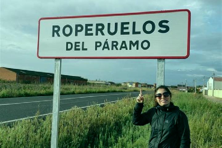 Olivia, 34 — Escort in Roperuelos del Paramo, Spain