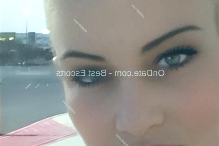 Olivia, 34 — Escort in Zbuch, Czech Republic
