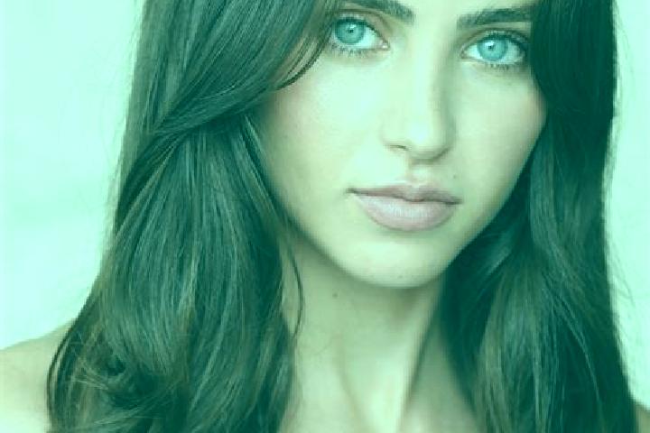 Olivia, 35, a auburn hazel-eyed latina companion based in Sao Martinho. Offering Fetish, Girlfriend Experience, Couples. Available for incall and outcall, da...