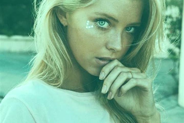 Olivia, 35, a blonde blue-eyed asian companion based in Vega del Sol. Offering 69, Erotic Massage, OWO. Available for incall and outcall, day and evening dates.