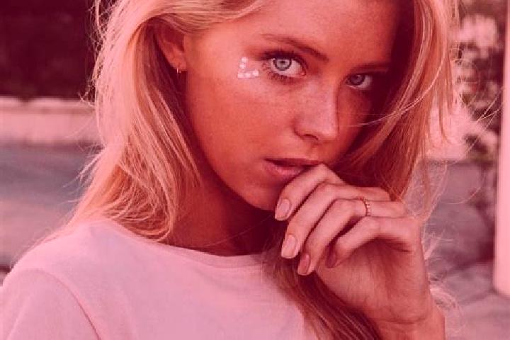 Olivia, 35, a blonde blue-eyed mediterranean companion based in Azhikkal. Offering Erotic Massage, A-Level, CIM. Available for incall and outcall, day and ev...