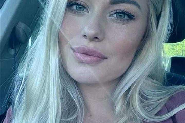 Olivia, 35, a blonde hazel-eyed mediterranean companion based in Oelsberg. Offering Overnight, Deep French Kissing, BDSM, Striptease. Available for incall an...