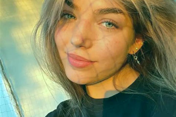 Olivia, 35 — Escort in Fibis, Romania