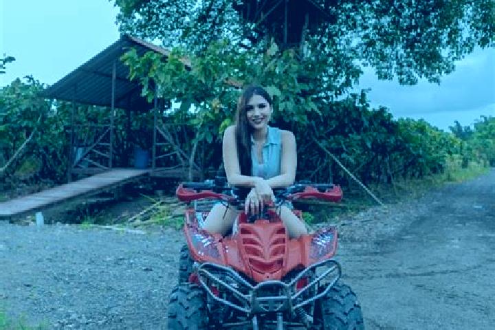 Olivia, 35 — Escort in La Troncal, Ecuador