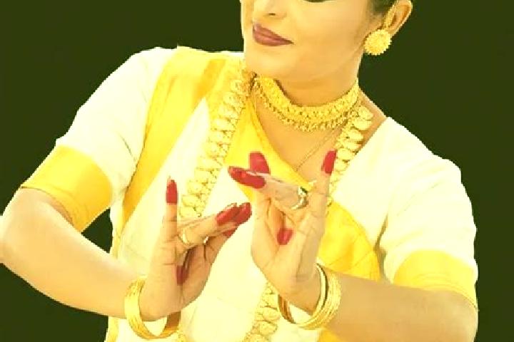 Olivia, 35 — Escort in Pathanamthitta, India