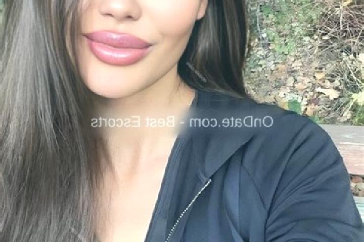 Olivia, 35 — Escort in Yelpin, Armenia