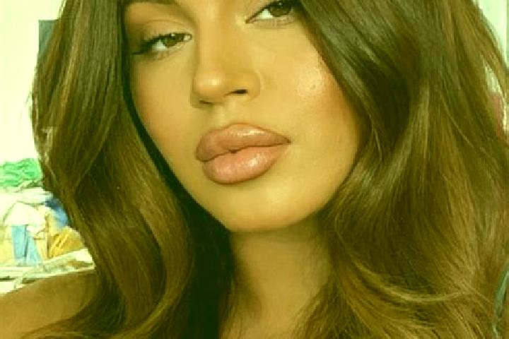 Olivia, 36, a auburn brown-eyed latina companion based in Madean. Offering Deep French Kissing, Dinner Date, Travel Companion, Roleplay, Massage. Available f...