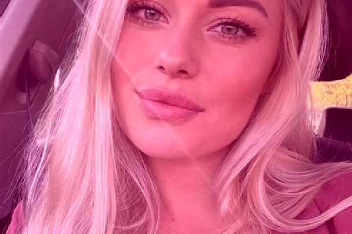 Olivia, 36, a blonde green-eyed mixed companion based in Mineral de la Luz. Offering Tantra, A-Level, Overnight, Couples. Available for incall and outcall, o...