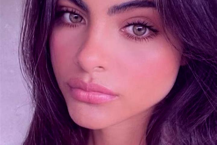 Olivia, 36, a brunette green-eyed caucasian companion based in Vinetesti. Offering CIM, Duos, BDSM. Available for incall and outcall, overnight bookings avai...